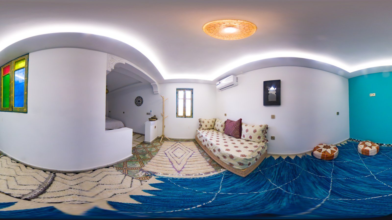 360° view: Lalla Habiba, Dar Fayrouz, Fes