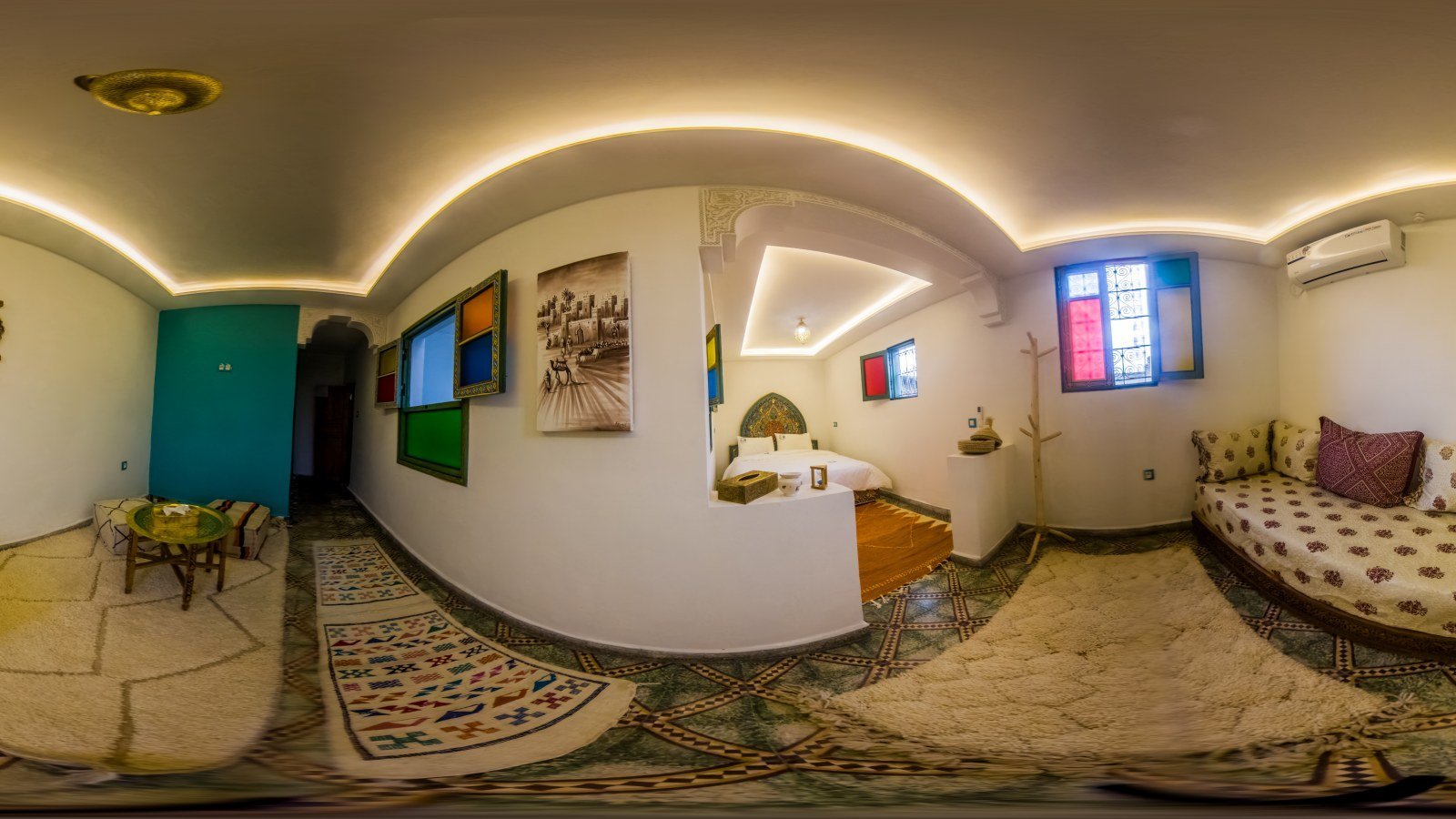 360° view: Lalla Rahima, Dar Fayrouz, Fes